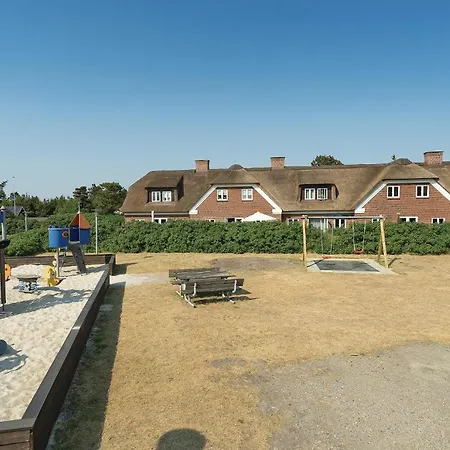 Дом отдыха Beautiful Home In Blavand With Sauna *