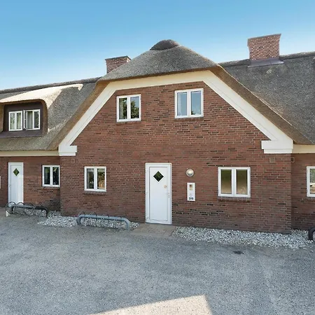 Дом отдыха Beautiful Home In Blavand With Sauna